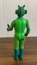Load image into Gallery viewer, Vintage 1978 Star Wars Greedo Green Action Figure with Blaster