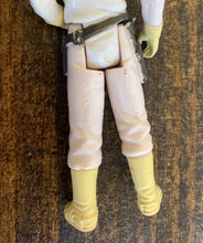 Load image into Gallery viewer, Vintage 1980 Star Wars Cloud Car Pilot Action Figure