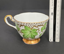 Load image into Gallery viewer, Vintage Royal Chelsey Bone China Green Ivy Tea Cup and Saucer