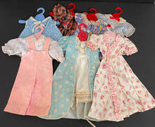 Load image into Gallery viewer, Antique 1940s Suzanne Effanbee Doll with Travel Case & Clothing