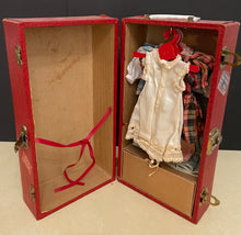 Load image into Gallery viewer, Antique 1940s Suzanne Effanbee Doll with Travel Case & Clothing