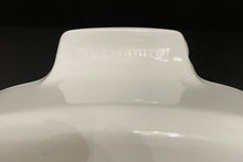 Load image into Gallery viewer, Vintage Pyrex Corningware “Blue Cornflower” 1 L Pan with Lid