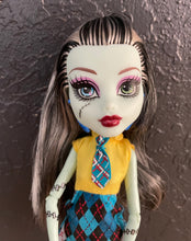Load image into Gallery viewer, Mattel Monster High Frankie Stein Doll
