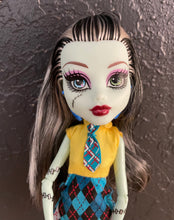 Load image into Gallery viewer, Mattel Monster High Frankie Stein Doll