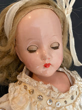 Load image into Gallery viewer, Antique 1940s Suzanne Effanbee Doll with Travel Case & Clothing