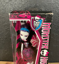 Load image into Gallery viewer, Mattel Monster High Ghost Spirit Spectra Vondergeist Doll New In Box
