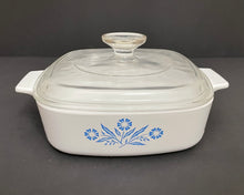 Load image into Gallery viewer, Vintage Pyrex Corningware “Blue Cornflower” 1 L Pan with Lid