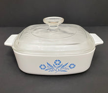 Load image into Gallery viewer, Vintage Pyrex Corningware “Blue Cornflower” 1 L Pan with Lid