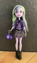 Load image into Gallery viewer, Mattel Monster High 13 Wishes Twyla Doll
