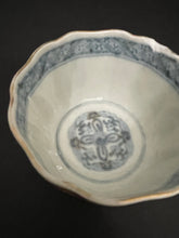 Load image into Gallery viewer, Antique Polychrome Japanese Porcelain Dinner Plate Set