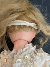 Load image into Gallery viewer, Antique 1940s Suzanne Effanbee Doll with Travel Case & Clothing