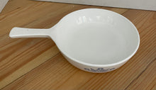 Load image into Gallery viewer, Vintage Pyrex Corningware “Blue Cornflower” 6.5” Sauce Pan P-83-B
