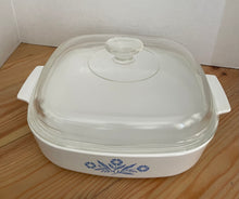 Load image into Gallery viewer, Vintage Pyrex Corningware “Blue Cornflower” with Lid A-10-B 9.75”x9.75”x2”
