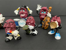 Load image into Gallery viewer, Vintage California Raisins Big Band Figurines
