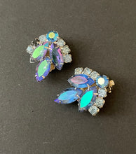 Load image into Gallery viewer, Vintage Sarah Coventry Blue Lagoon Rhinestone Brooch &amp; Earring Set
