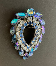 Load image into Gallery viewer, Vintage Sarah Coventry Blue Lagoon Rhinestone Brooch &amp; Earring Set
