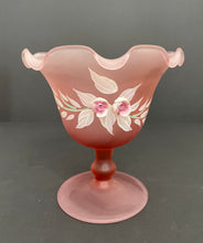 Load image into Gallery viewer, Vintage Italian Stelvia Fatto Mano Pink Satin Glass Compote
