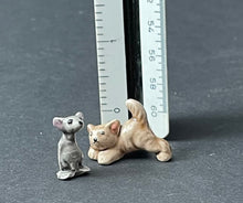 Load image into Gallery viewer, Vintage Hagen Renaker Porcelain Miniature Cat and Mouse Figurines
