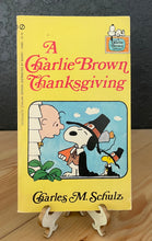 Load image into Gallery viewer, 1974 “A Charlie Brown Thanksgiving” Vintage Paperback Book
