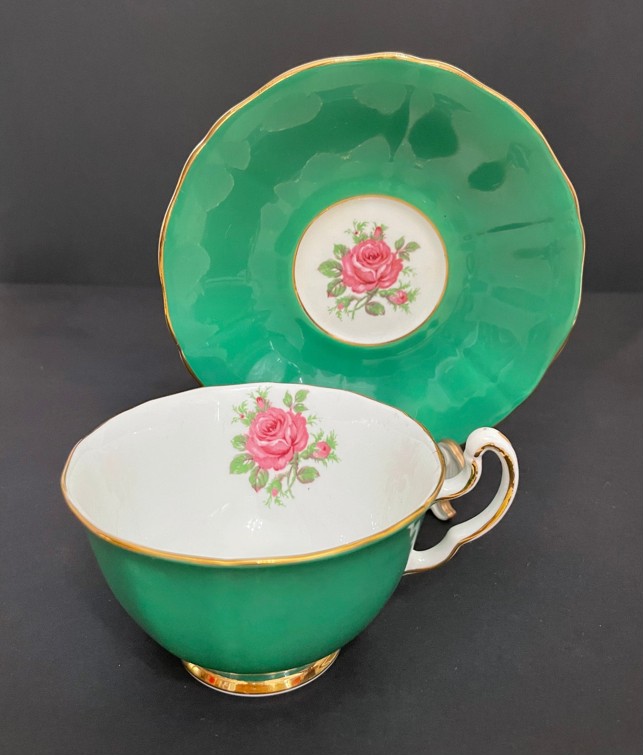 Adderley BONE CHINA ティーカップ・皿セット　ヴィンテージ Adderley Bone China Tea Cup & Saucer - Beautiful Floral