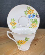 Load image into Gallery viewer, Vintage Rosina Art Deco Bone China Porcelain Tea Cup cer
