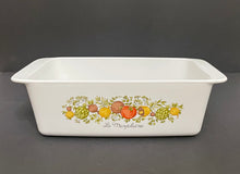 Load image into Gallery viewer, Vintage Pyrex Corningware “Spice of Life” Bread pan
