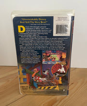 Load image into Gallery viewer, Vintage Walt Disney Masterpiece 1996 “Oliver &amp; Company” #7897 VHS
