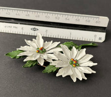 Load image into Gallery viewer, Vintage White Flower Brooch
