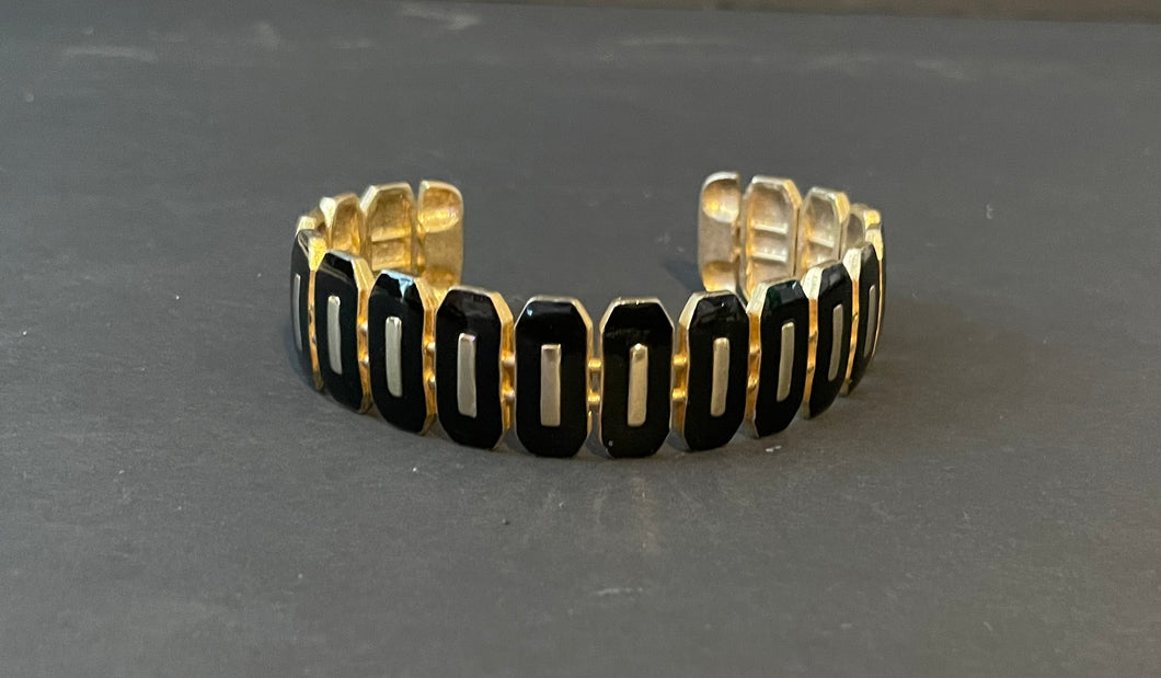 Vintage Black Enamel Faux Link Cuff Gold Tone Bracelet