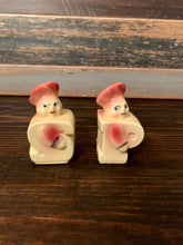 Load image into Gallery viewer, Vintage Shawnee Pottery Salt &amp; Pepper Shakers
