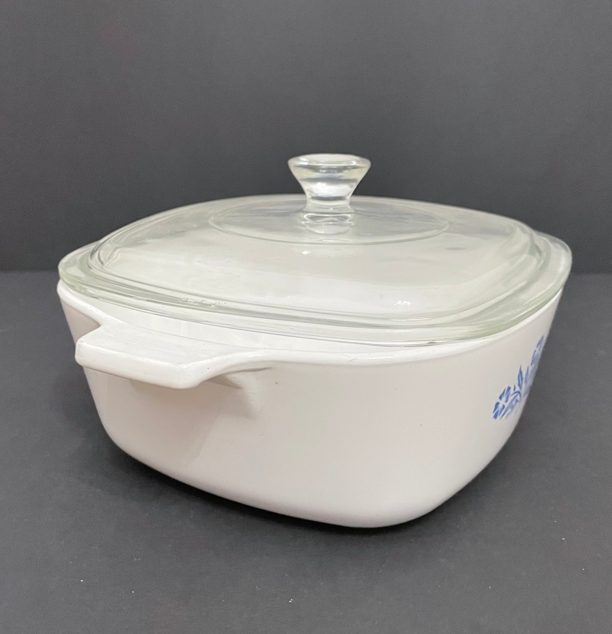 Vintage Pyrex Corningware Blue Cornflower 1.5 QT pan with Lid Vintage Antiques Warehouse