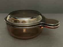 Load image into Gallery viewer, Vintage Pyrex Corningware Vision Grab and Go with Lid
