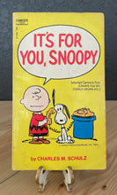 Load image into Gallery viewer, 1975 “It’s For You, Snoopy” Vintage Paperback Book

